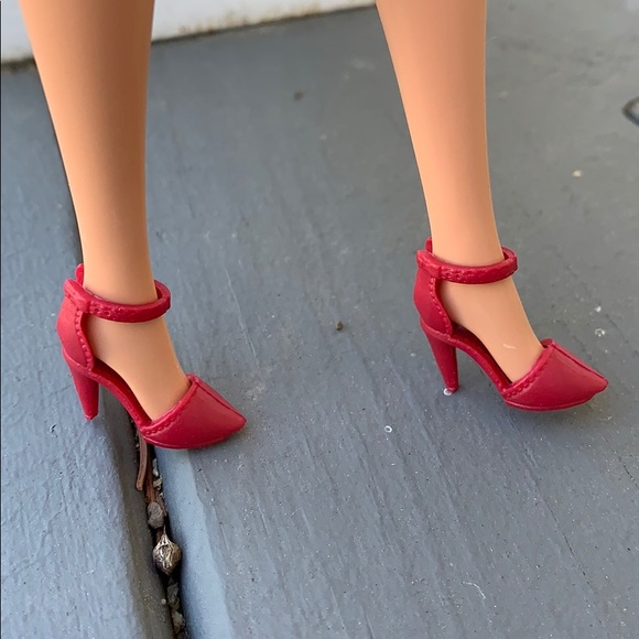 Dark red pointed Barbie heels - Picture 4 of 4